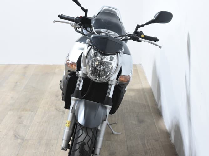 Comprar SUZUKI GSR 600 2007 de segunda mano SUZUKI GSR 600 2007 de segunda mano