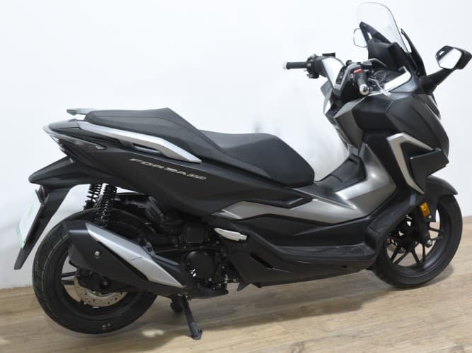 Comprar HONDA FORZA 350 2021 de segunda mano HONDA FORZA 350 2021 de segunda mano