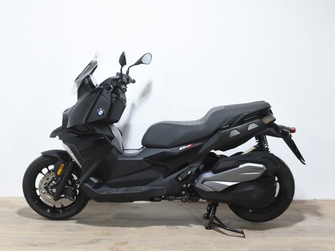 BMW C 400 X (IVA DEDUCIBLE) 2023 de segunda mano