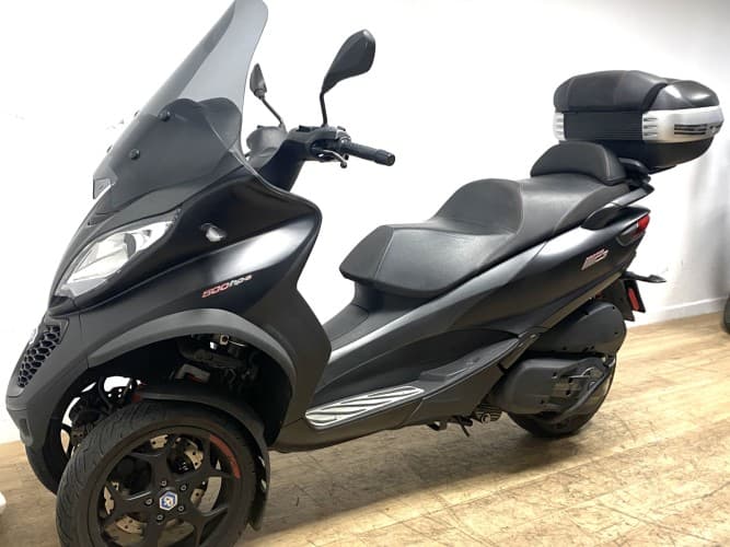 PIAGGIO MP3 500 HPE 2020 de segunda mano