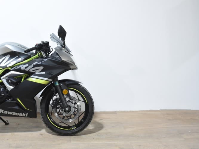 Comprar KAWASAKI NINJA 125 2019 de segunda mano KAWASAKI NINJA 125 2019 de segunda mano