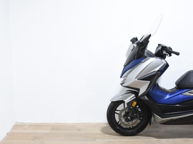 HONDA FORZA 125 2022 de segunda mano