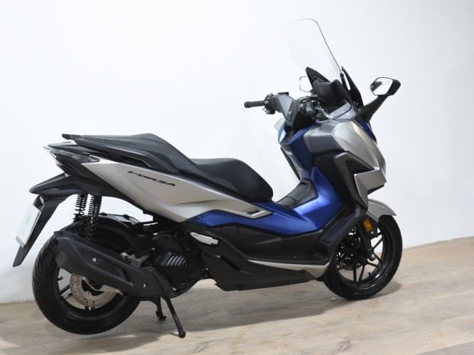 HONDA FORZA 125 2022 de segunda mano