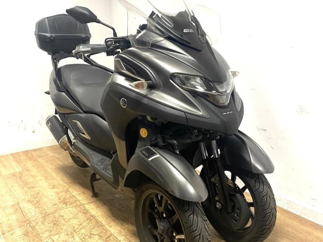 Comprar YAMAHA TRICITY 300 2021 de segunda mano YAMAHA TRICITY 300 2021 de segunda mano