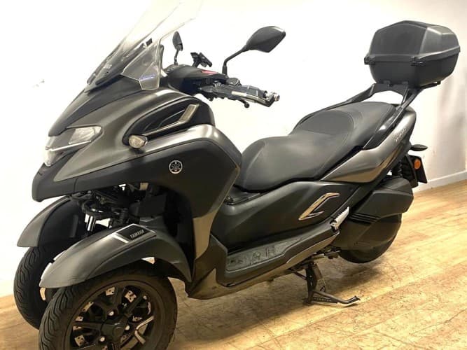 Comprar YAMAHA TRICITY 300 2021 de segunda mano YAMAHA TRICITY 300 2021 de segunda mano