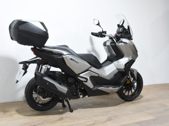 HONDA ADV 350 2023 de segunda mano