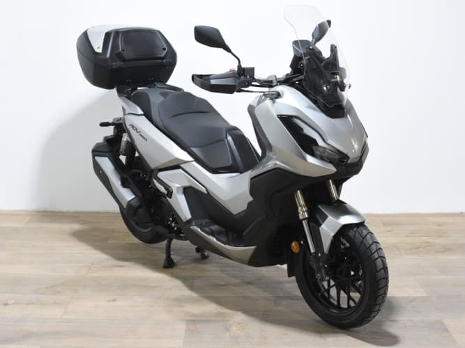HONDA ADV 350 2023 de segunda mano