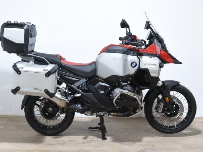 Comprar BMW R 1300 GS ADVENTURE (3 MALETAS)(3 PACKS) 2025 de segunda mano BMW R 1300 GS ADVENTURE (3 MALETAS)(3 PACKS) 2025 de segunda mano
