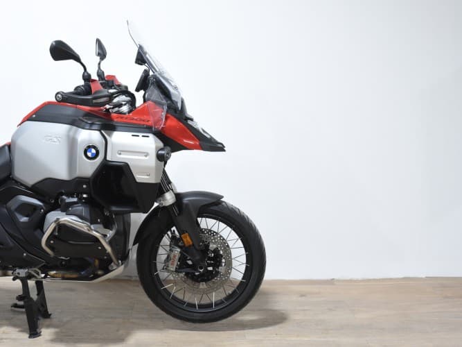 Comprar BMW R 1300 GS ADVENTURE (3 MALETAS)(3 PACKS) 2025 de segunda mano BMW R 1300 GS ADVENTURE (3 MALETAS)(3 PACKS) 2025 de segunda mano
