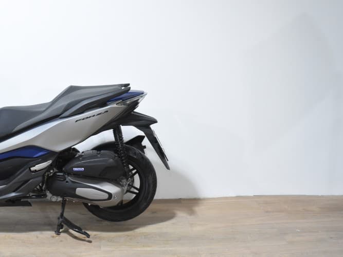 Comprar HONDA FORZA 125 2021 de segunda mano HONDA FORZA 125 2021 de segunda mano