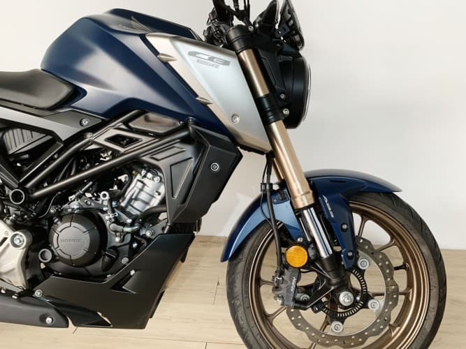 Comprar HONDA CB 125 R 2021 de segunda mano HONDA CB 125 R 2021 de segunda mano