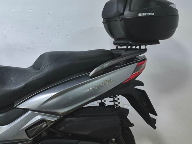 Comprar KYMCO GRAND DINK 300 2020 de segunda mano KYMCO GRAND DINK 300 2020 de segunda mano