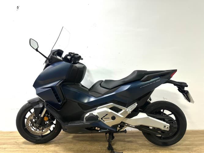 Comprar HONDA FORZA 750 2024 de segunda mano HONDA FORZA 750 2024 de segunda mano