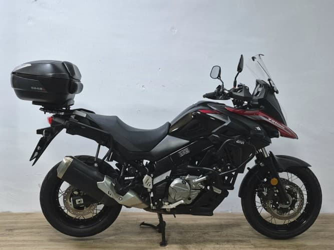 Comprar SUZUKI V STROM 650 XT (TOP CASE) 2021 de segunda mano SUZUKI V STROM 650 XT (TOP CASE) 2021 de segunda mano