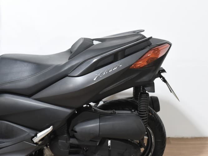 YAMAHA XMAX 125 2020 de segunda mano