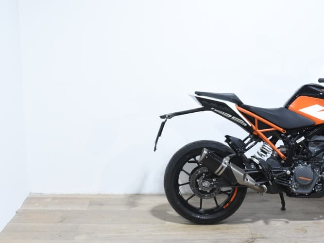 KTM DUKE 125 2020 de segunda mano