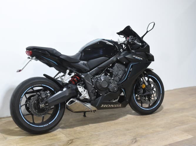 Comprar HONDA CBR 650 R A2 2023 de segunda mano HONDA CBR 650 R A2 2023 de segunda mano