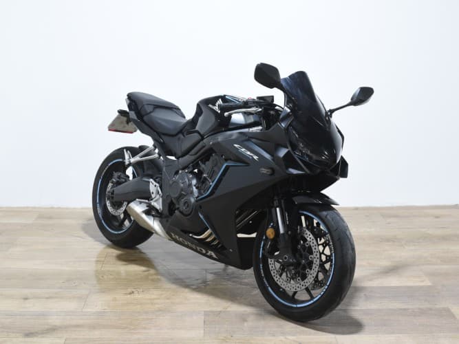 Comprar HONDA CBR 650 R A2 2023 de segunda mano HONDA CBR 650 R A2 2023 de segunda mano