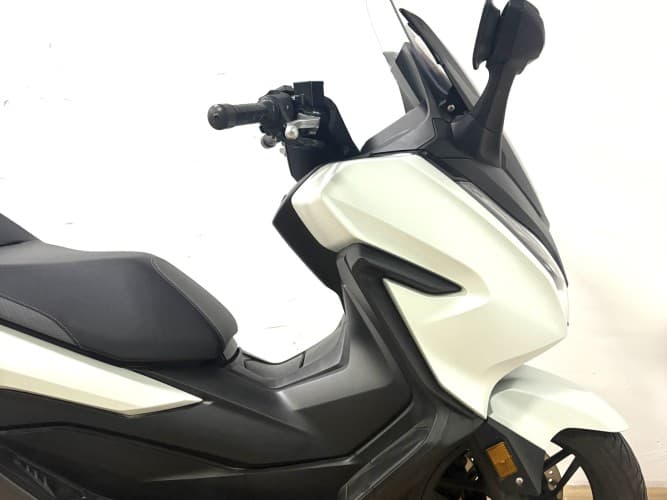 HONDA FORZA 125 2021 de segunda mano