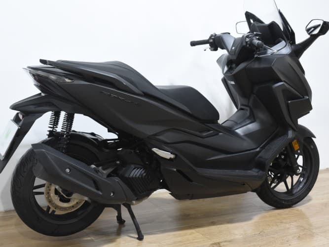 HONDA FORZA 125 2022 de segunda mano