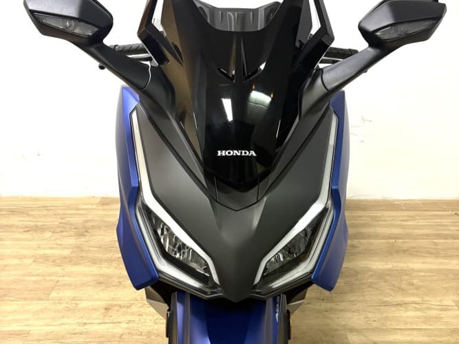 Comprar HONDA FORZA 350 2023 de segunda mano HONDA FORZA 350 2023 de segunda mano