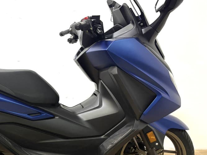 Comprar HONDA FORZA 350 2023 de segunda mano HONDA FORZA 350 2023 de segunda mano