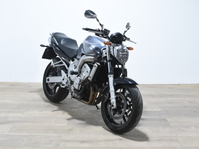 YAMAHA FZ 6 N (A) 2006 de segunda mano