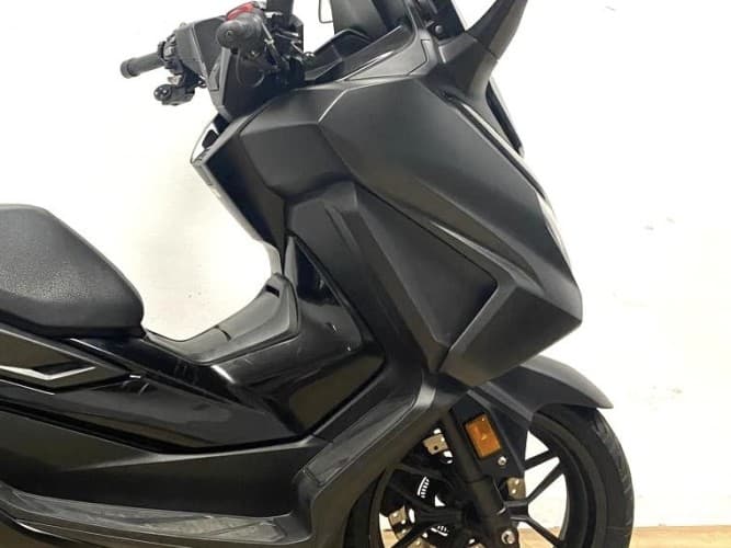 Comprar HONDA FORZA 350 2023 de segunda mano HONDA FORZA 350 2023 de segunda mano