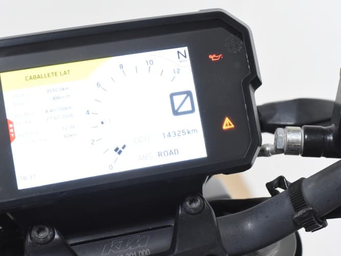 Comprar KTM DUKE 390 2023 de segunda mano KTM DUKE 390 2023 de segunda mano