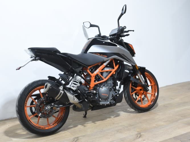 Comprar KTM DUKE 390 2023 de segunda mano KTM DUKE 390 2023 de segunda mano