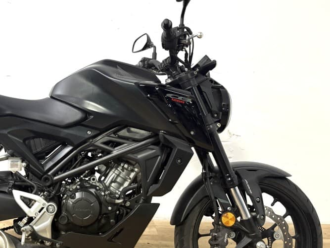 Comprar HONDA CB 125 R 2024 de segunda mano HONDA CB 125 R 2024 de segunda mano