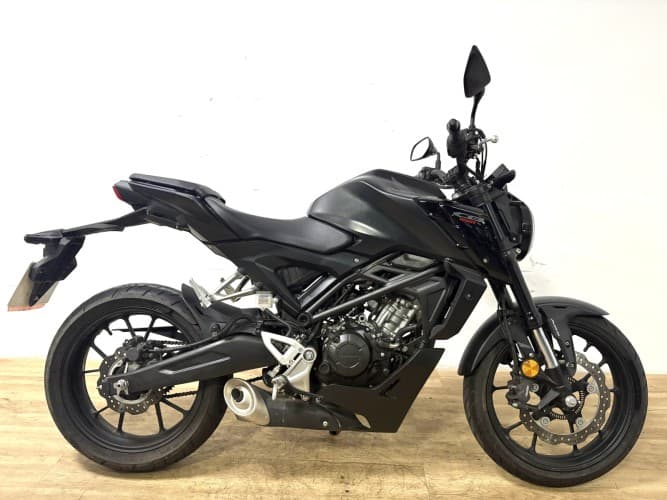 Comprar HONDA CB 125 R 2024 de segunda mano HONDA CB 125 R 2024 de segunda mano