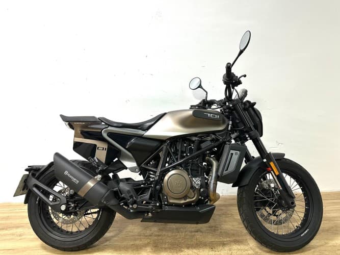 Comprar HUSQVARNA SVARTPILEN 701 (A) 2019 de segunda mano HUSQVARNA SVARTPILEN 701 (A) 2019 de segunda mano