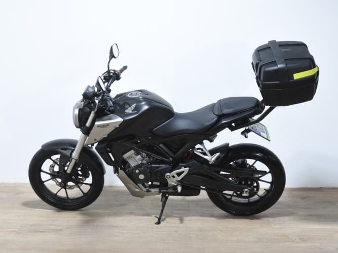 Comprar HONDA CB 125 R 2019 de segunda mano HONDA CB 125 R 2019 de segunda mano