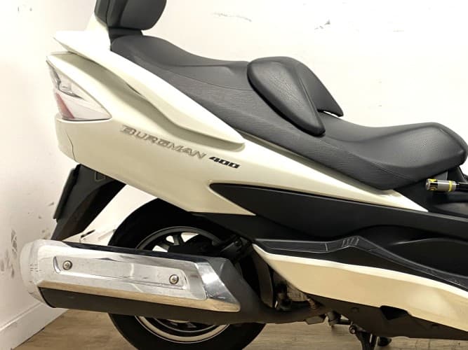 SUZUKI BURGMAN 400 2012 de segunda mano
