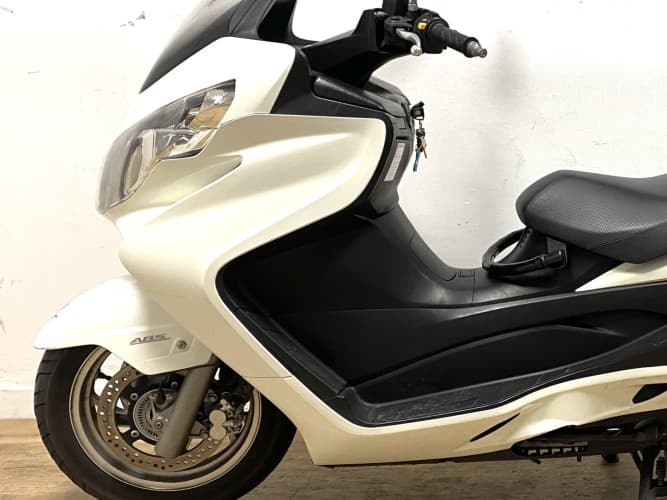 SUZUKI BURGMAN 400 2012 de segunda mano