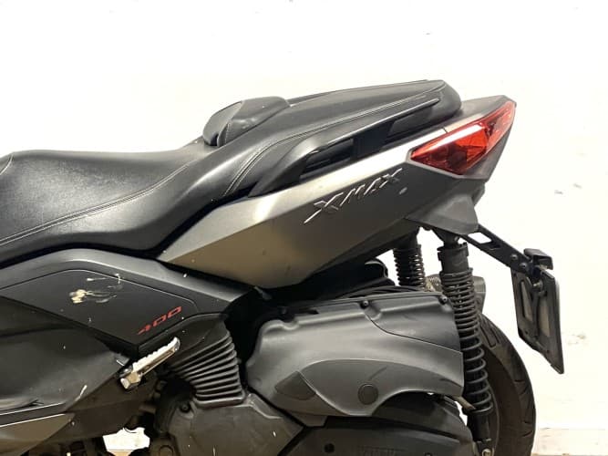 YAMAHA XMAX 400 2016 de segunda mano