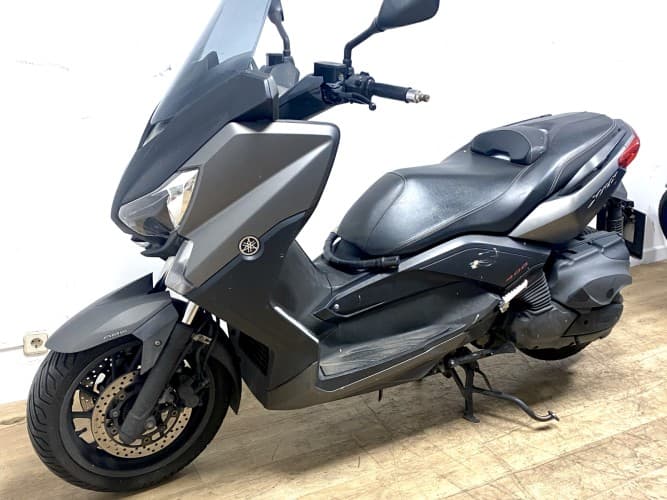 YAMAHA XMAX 400 2016 de segunda mano