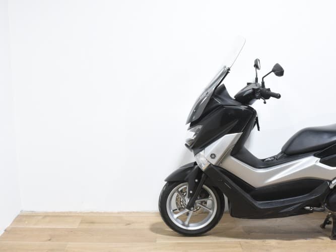 YAMAHA NMAX 125 2016 de segunda mano