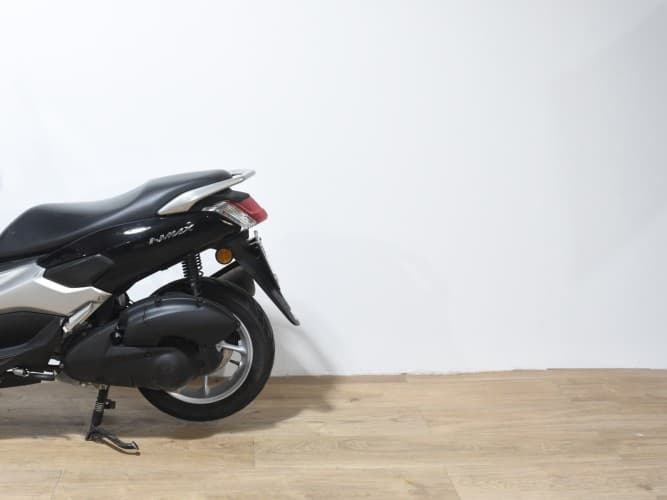 YAMAHA NMAX 125 2016 de segunda mano