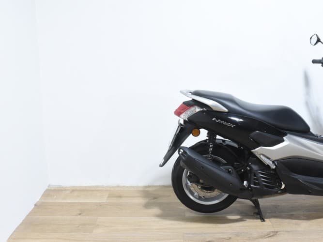 YAMAHA NMAX 125 2016 de segunda mano
