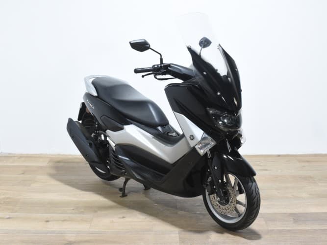 YAMAHA NMAX 125 2016 de segunda mano