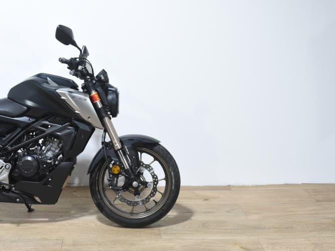 Comprar HONDA CB 125 R 2021 de segunda mano HONDA CB 125 R 2021 de segunda mano