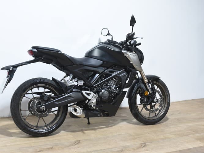 Comprar HONDA CB 125 R 2021 de segunda mano HONDA CB 125 R 2021 de segunda mano