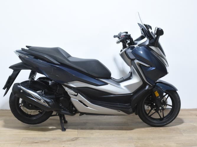 HONDA FORZA 300 2020 de segunda mano