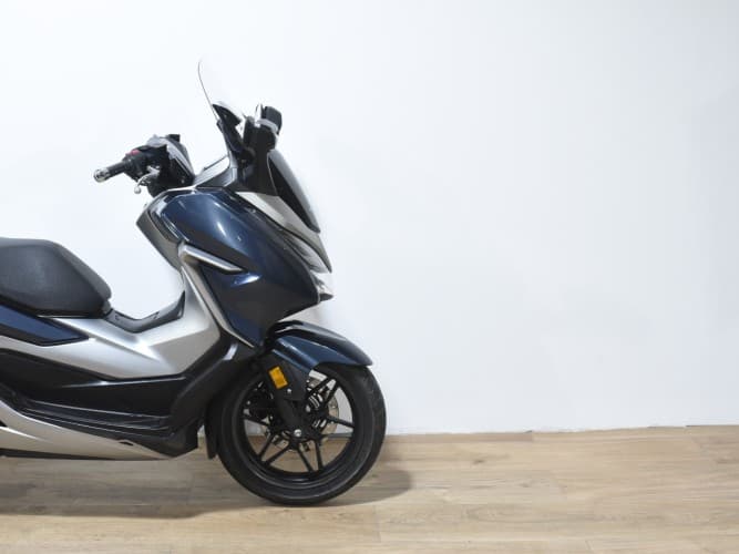 HONDA FORZA 300 2020 de segunda mano