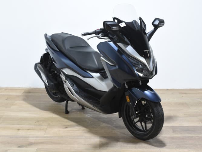 HONDA FORZA 300 2020 de segunda mano