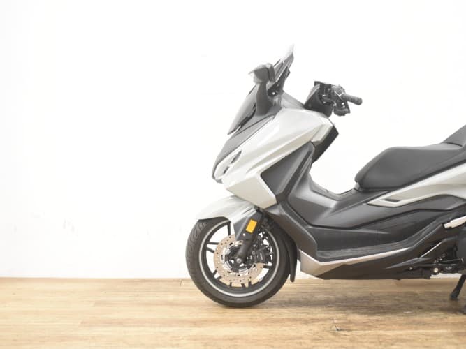 HONDA FORZA 350 2024 de segunda mano