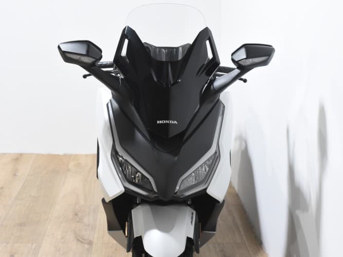 Comprar HONDA FORZA 350 2024 de segunda mano HONDA FORZA 350 2024 de segunda mano