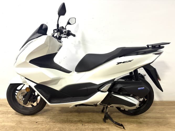HONDA PCX 125 2024 de segunda mano
